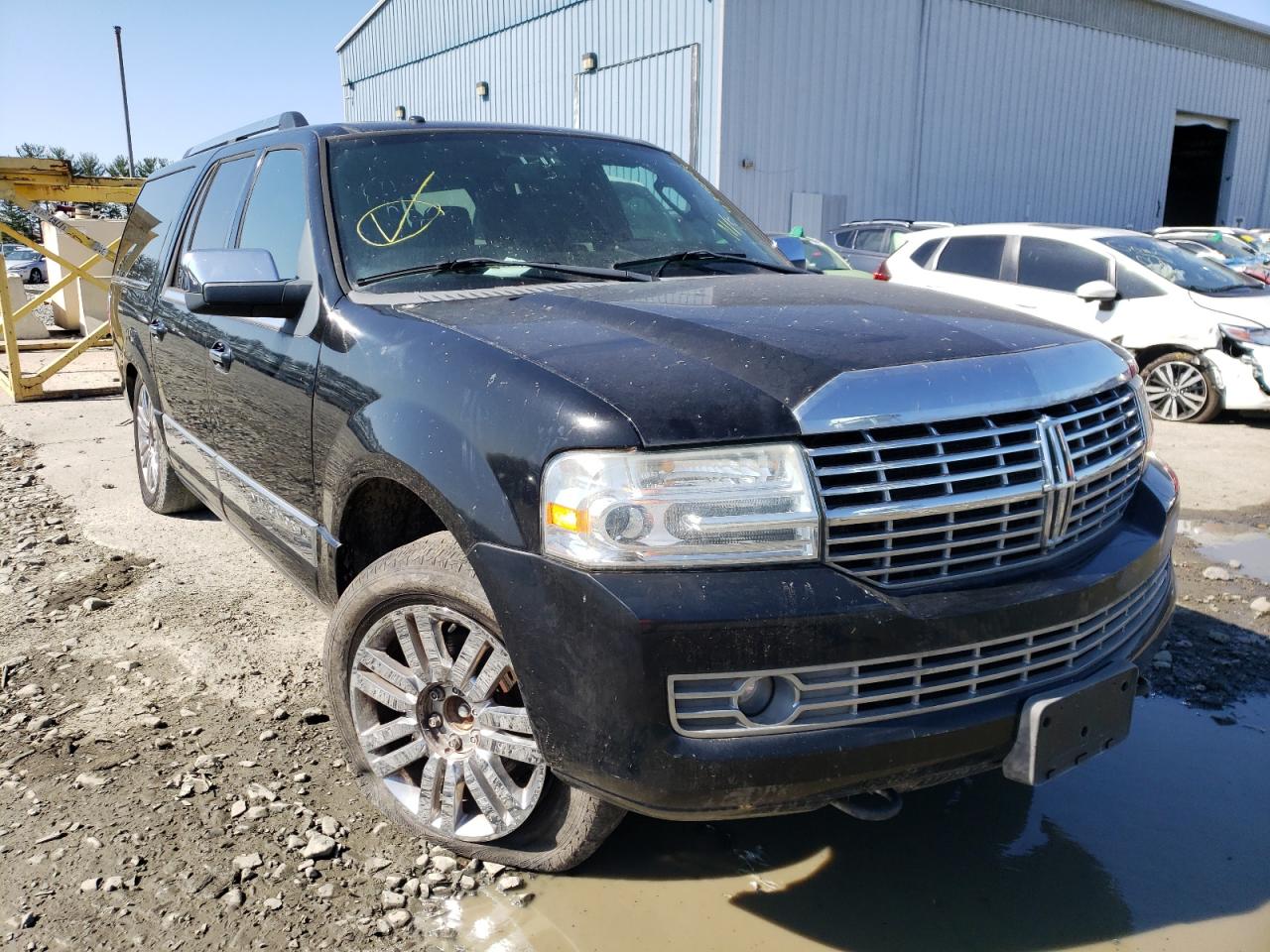 LINCOLN NAVIGATOR 2008 with VIN 5LMFL28588LJ20791 - Photo from auction