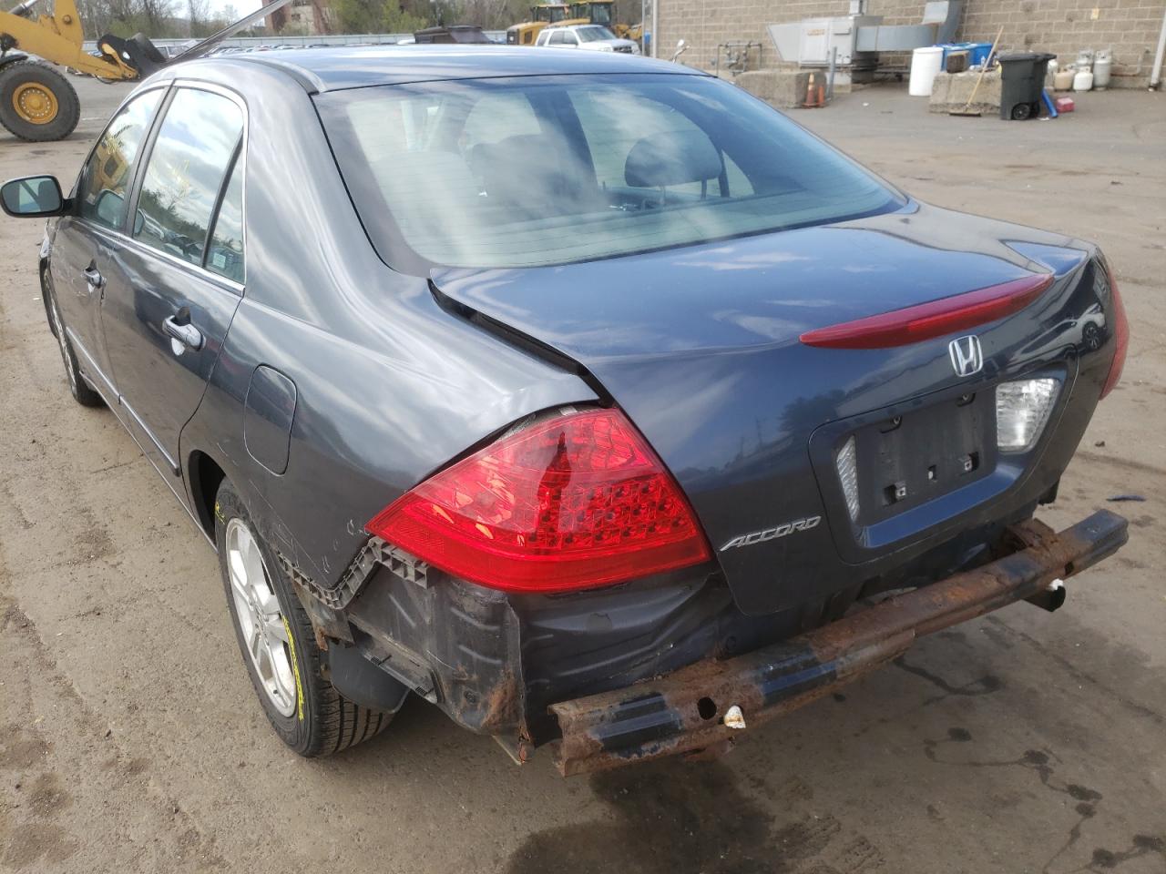 Photo 3 from auction – 2007 HONDA ACCORD SE with VIN JHMCM56347C019741