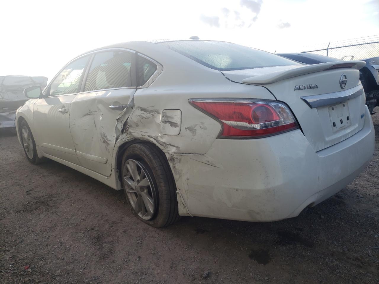 Photo 3 from auction – 2013 NISSAN ALTIMA 2.5 with VIN 1N4AL3AP6DN530626