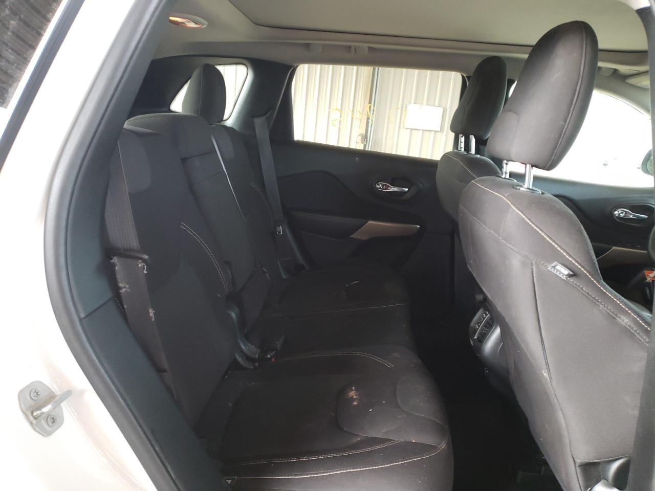 Photo 6 from auction – 2018 JEEP CHEROKEE L with VIN 1C4PJMCX7JD582667
