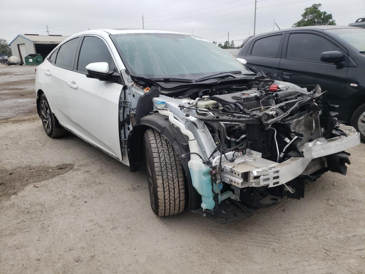 HONDA CIVIC EX 2017 with VIN 19XFC2F71HE069686 - Photo from auction