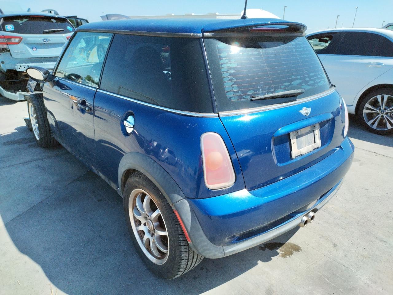 Photo 3 from auction – 2004 MINI COOPER S with VIN WMWRE33434TD78018