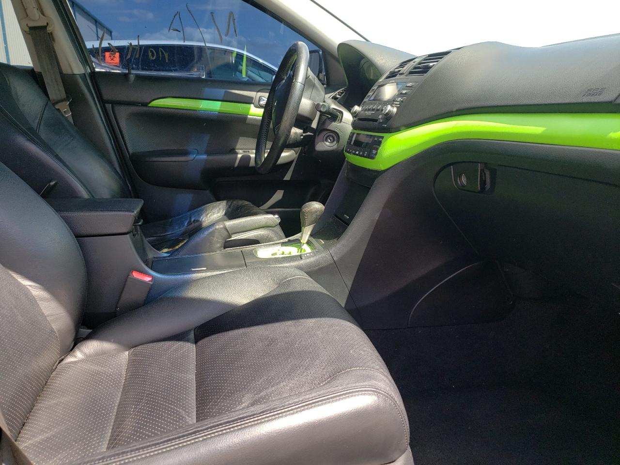 Photo 5 from auction – 2006 ACURA TSX with VIN JH4CL96856C003178