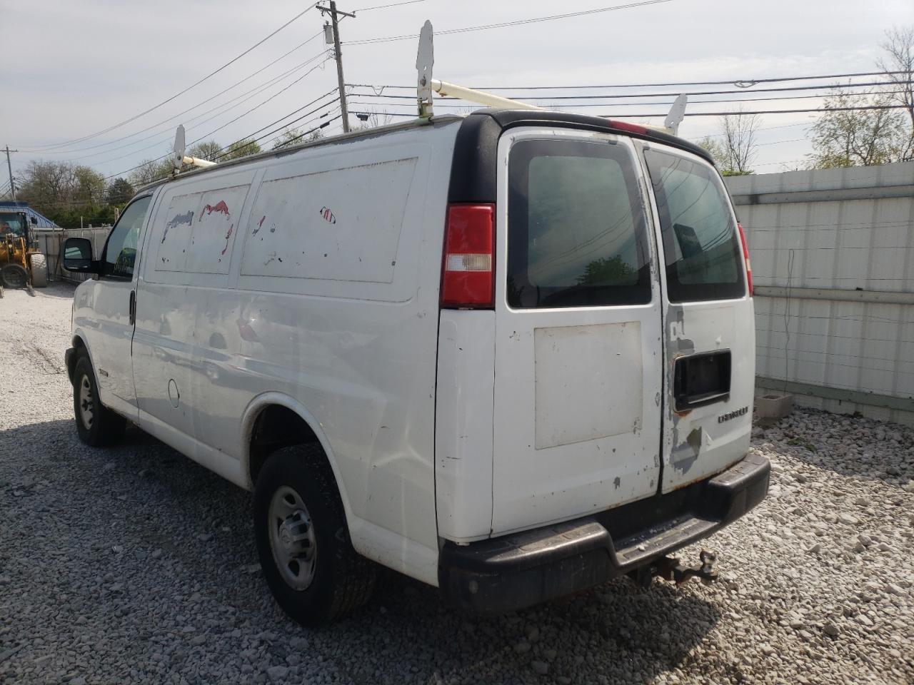 Photo 3 from auction – 2003 CHEVROLET EXPRESS G3 with VIN 1GCHG35U131175075