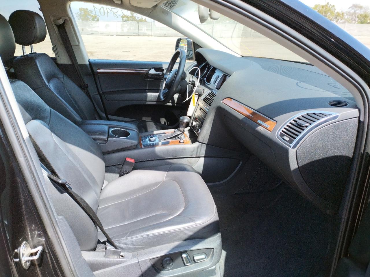 Photo 5 from auction – 2013 AUDI Q7 PREMIUM with VIN WA1LGAFE8DD016005