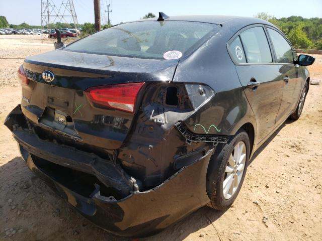 Photo 4 from auction – 2017 KIA FORTE LX with VIN 3KPFL4A76HE152906