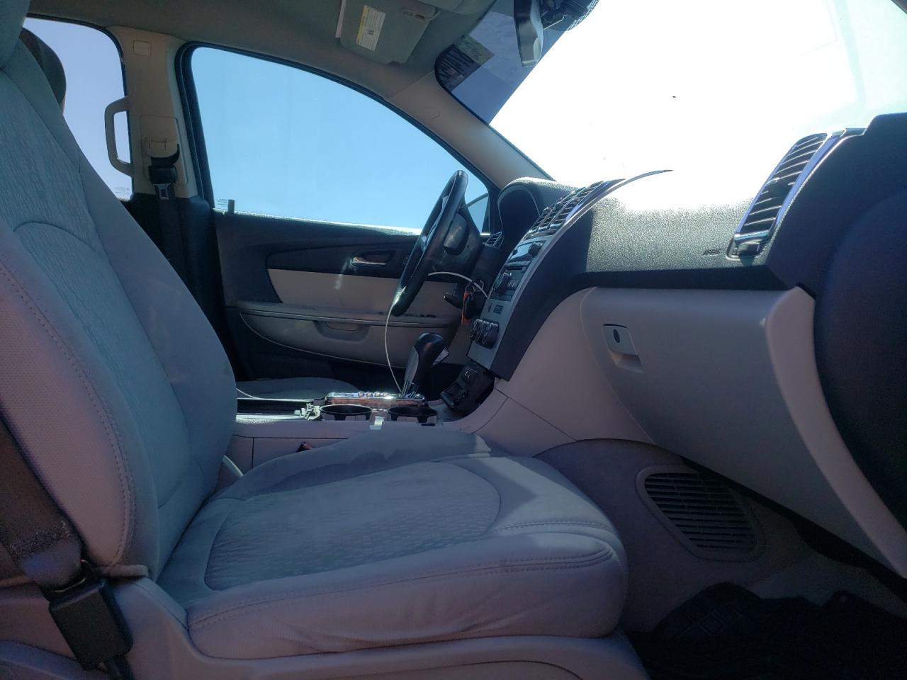 Photo 5 from auction – 2011 GMC ACADIA SLE with VIN 1GKKRPED8BJ169994