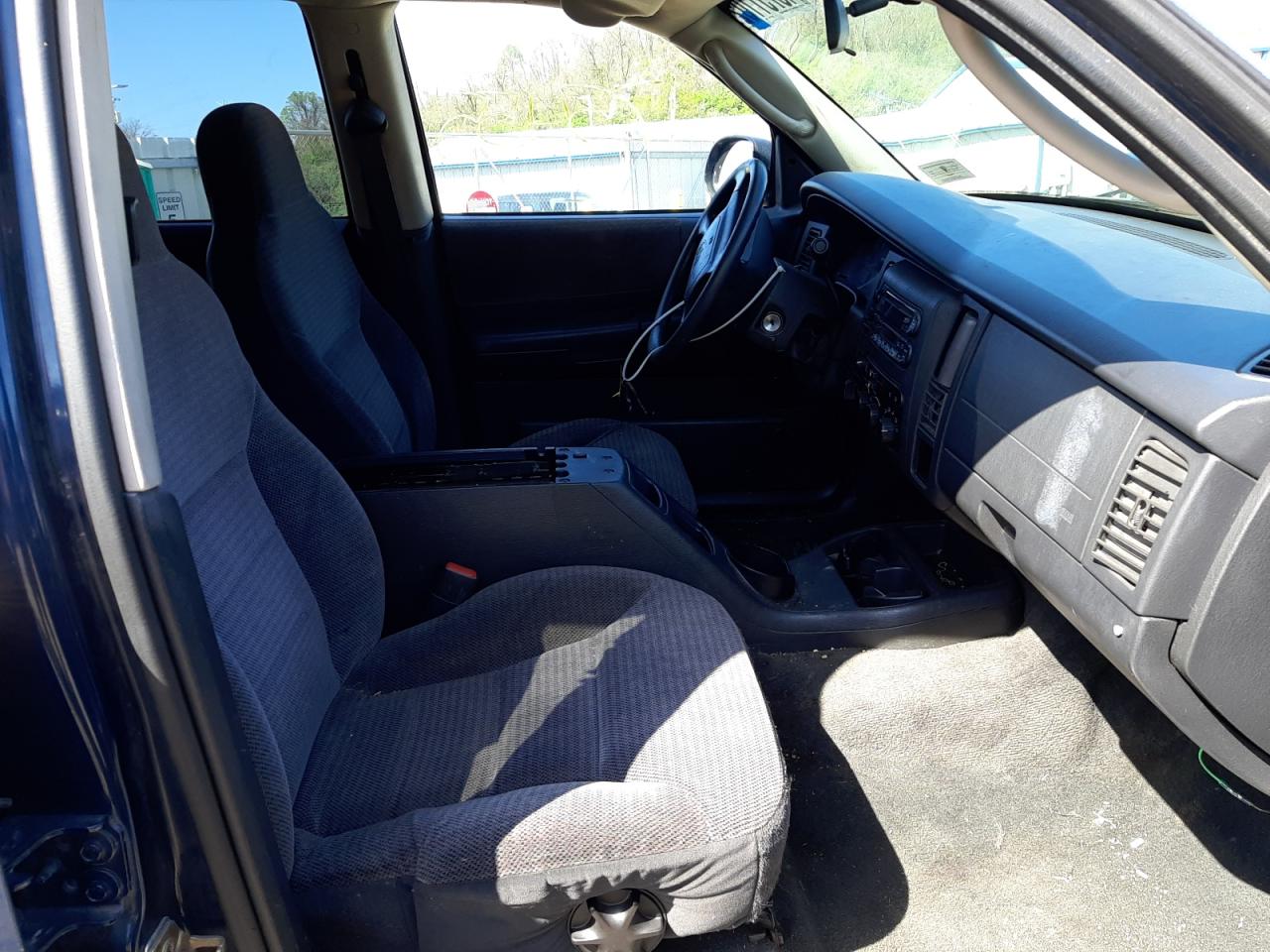 Photo 5 from auction – 2003 DODGE DURANGO SL with VIN 1D4HS48N93F553027