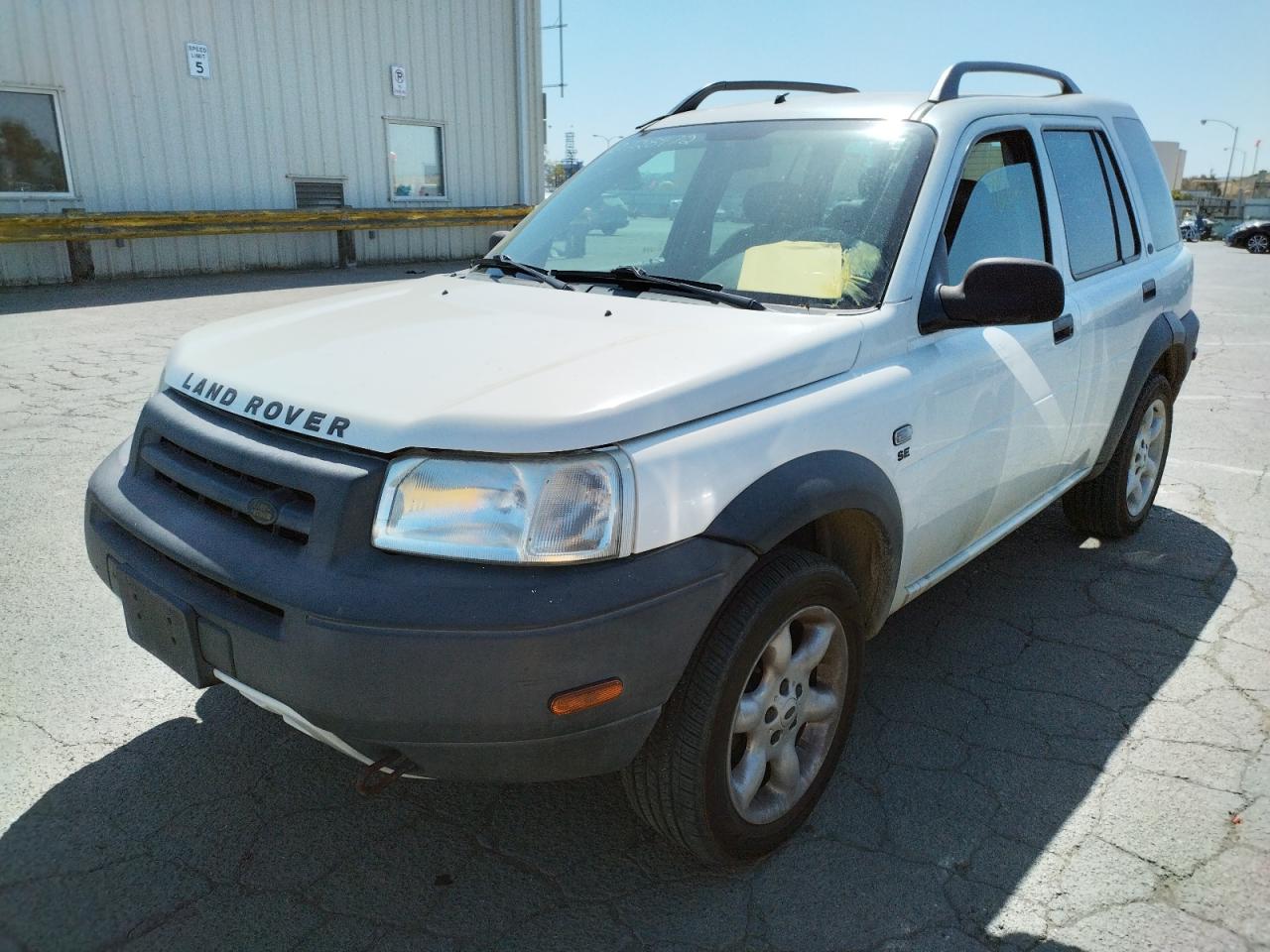 Photo 2 from auction – 2002 LAND ROVER FREELANDER with VIN SALNY22212A209262