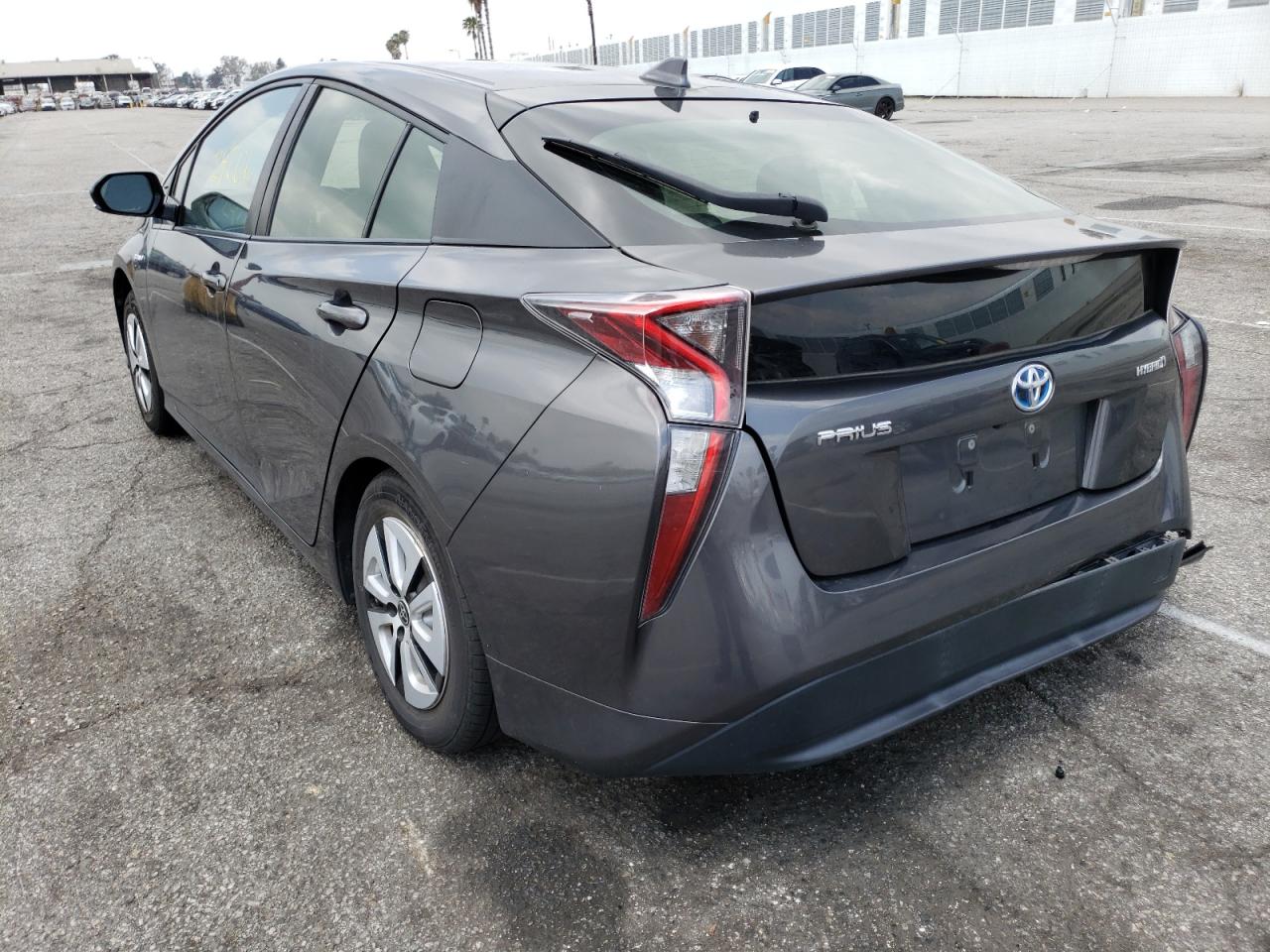 Photo 3 from auction – 2016 TOYOTA PRIUS with VIN JTDKARFUXG3020284