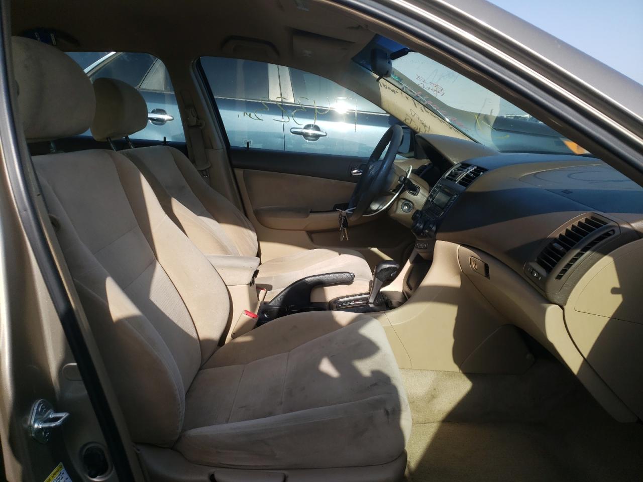 Photo 5 from auction – 2007 HONDA ACCORD VAL with VIN JHMCM56127C016254