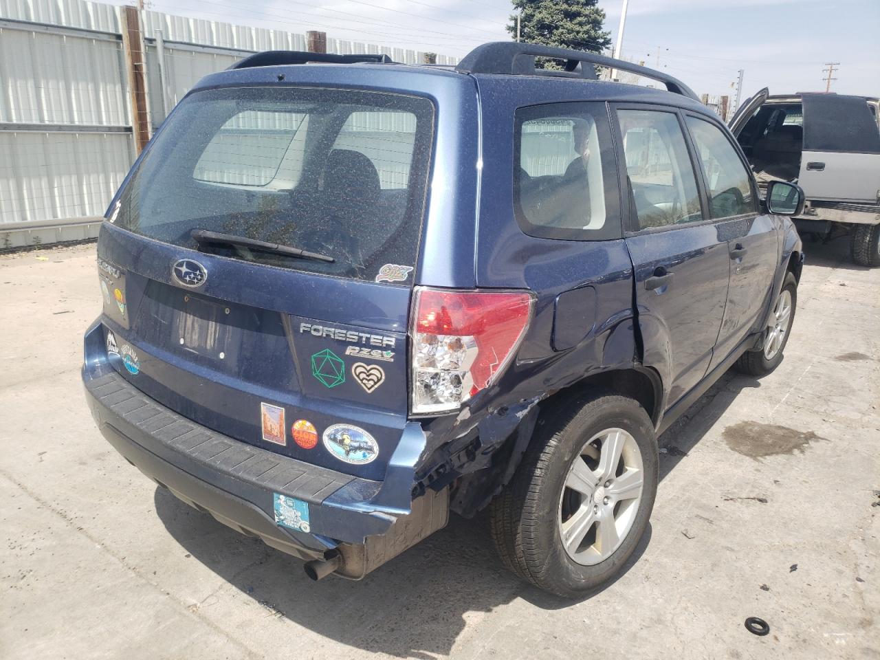 Photo 4 from auction – 2011 SUBARU FORESTER 2 with VIN JF2SHABC2BG759274
