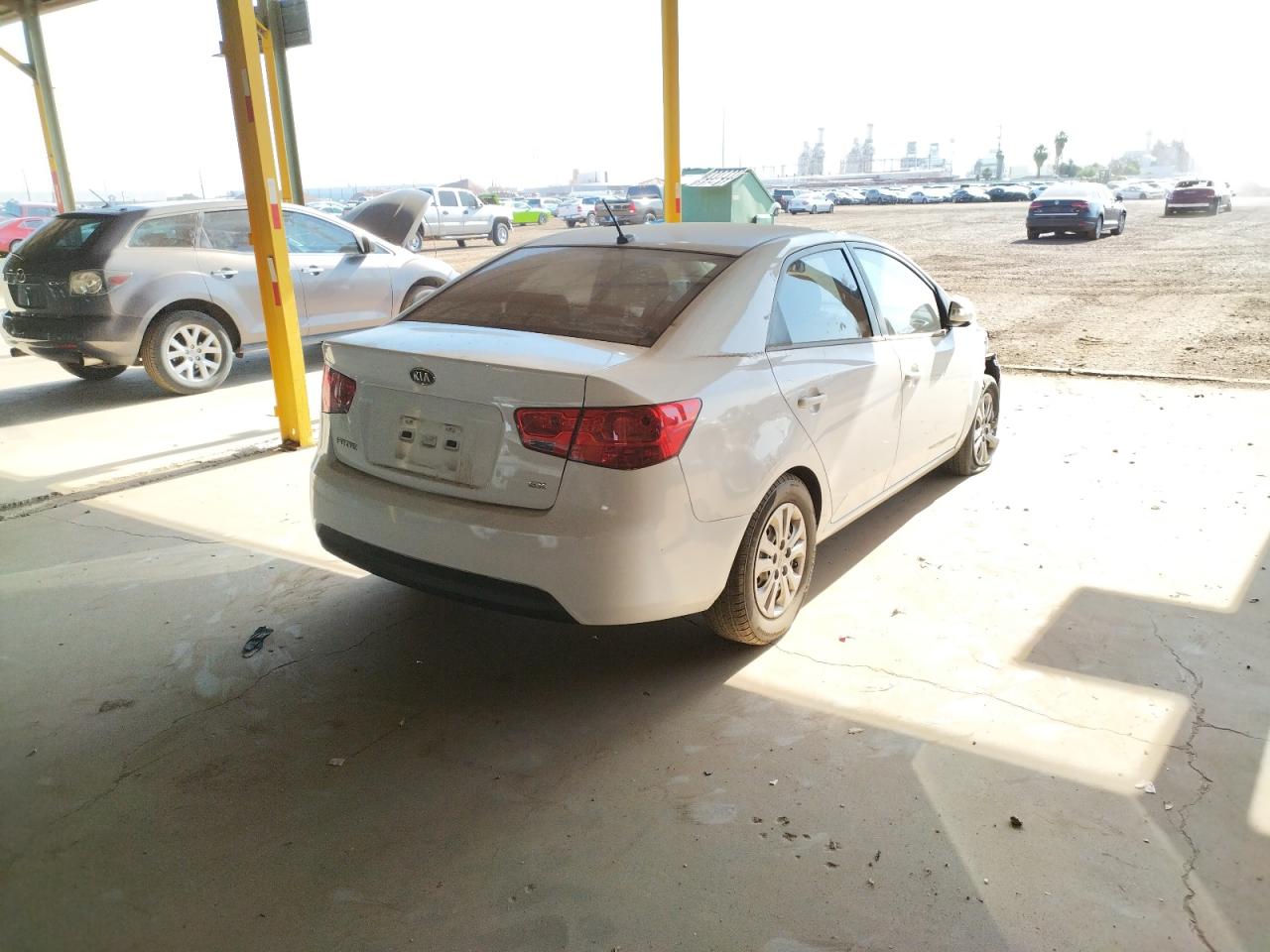 Photo 4 from auction – 2010 KIA FORTE EX with VIN KNAFU4A28A5054539