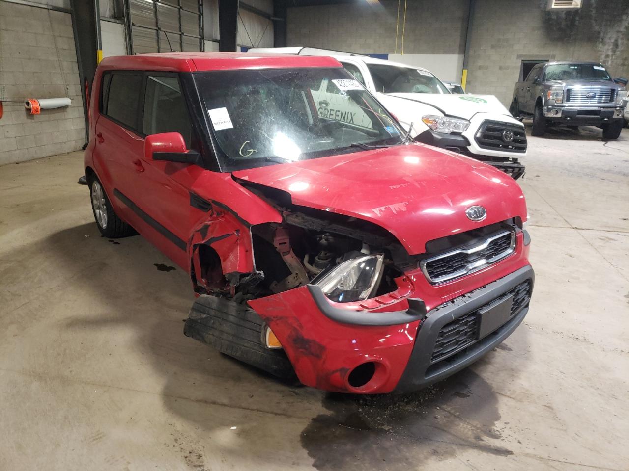KIA SOUL + 2012 with VIN KNDJT2A68C7402645 - Photo from auction