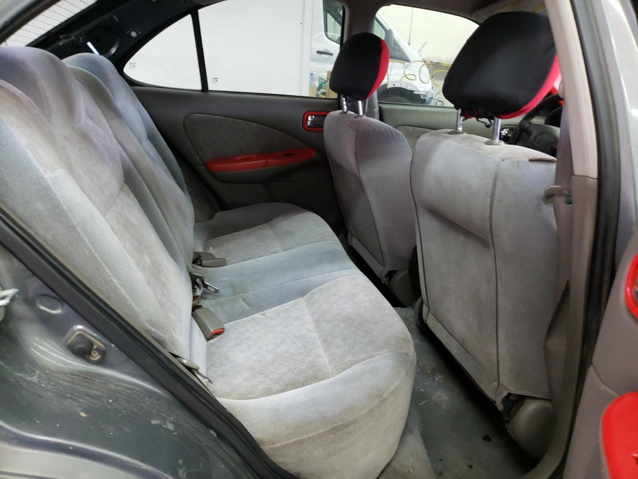 Photo 18 from auction – 2000 NISSAN SENTRA SE with VIN 3N1BB51A0YL000606