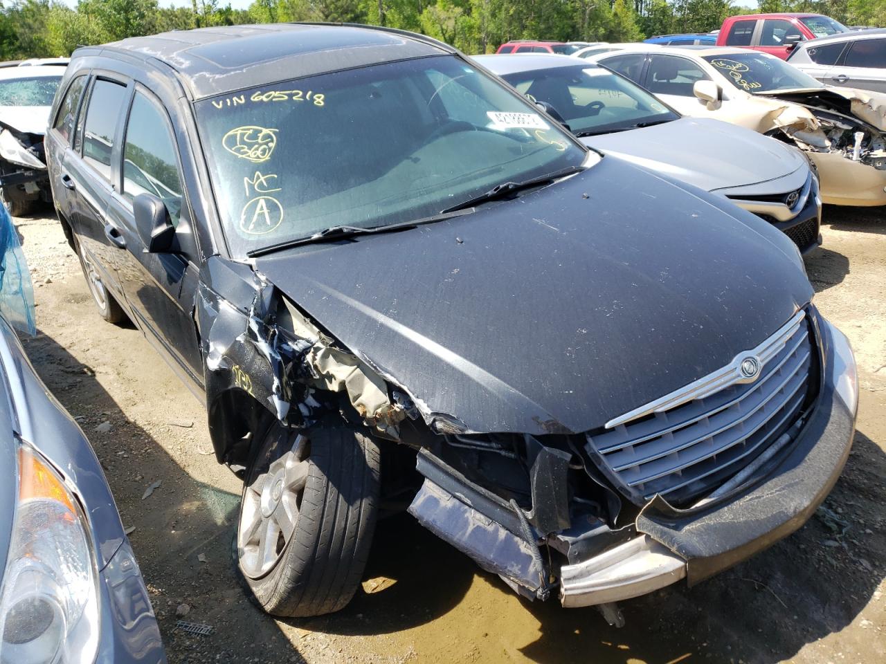 CHRYSLER PACIFICA T 2006 with VIN 2A4GM68476R605218 - Photo from auction