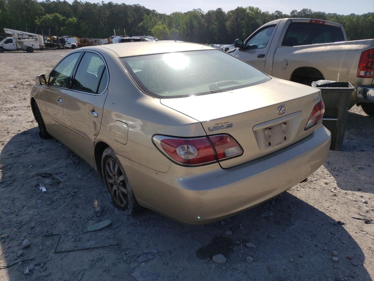 Photo 3 from auction – 2002 LEXUS ES 300 with VIN JTHBF30G120024105