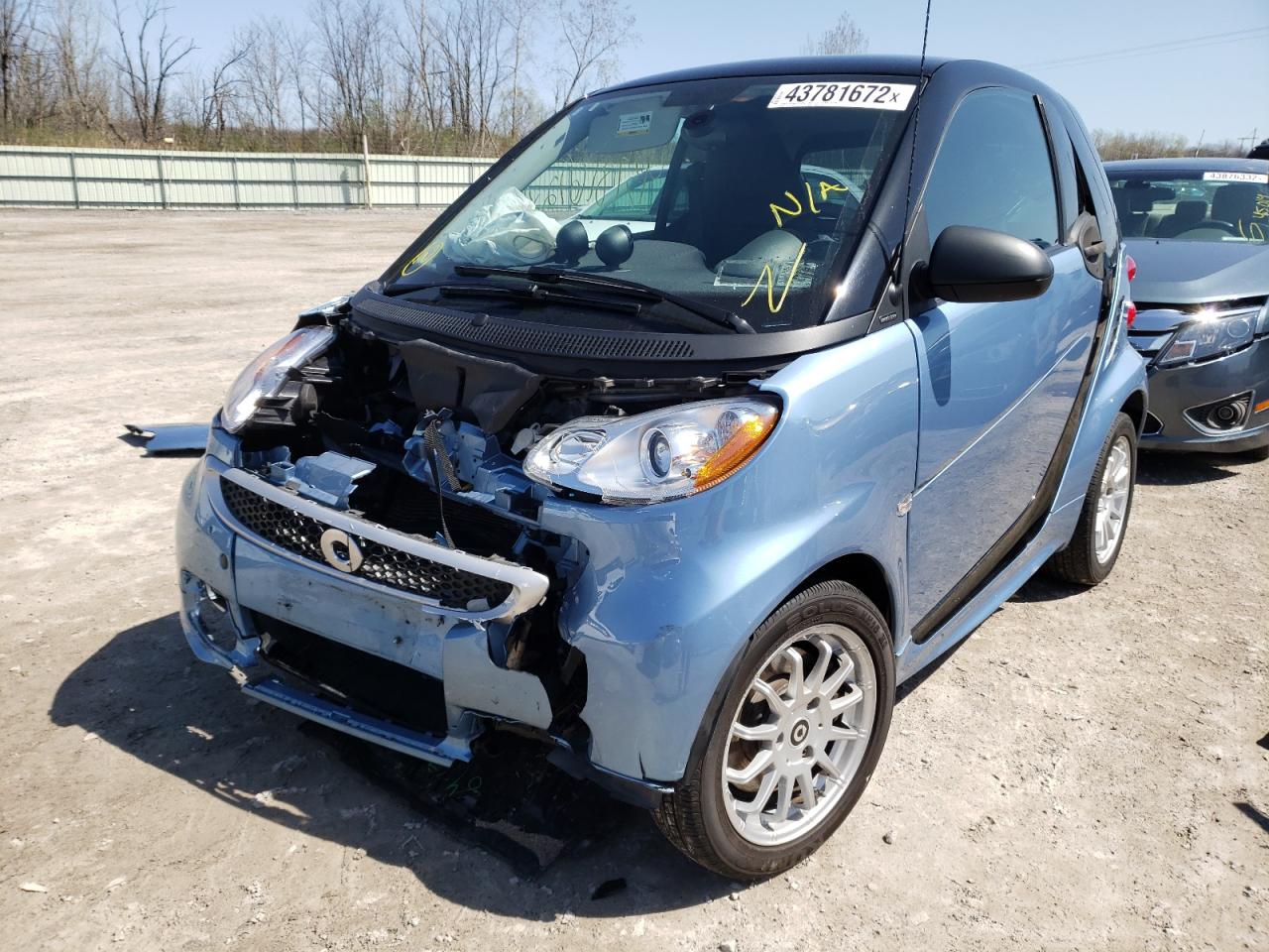 Photo 2 from auction – 2014 SMART FORTWO with VIN WMEEJ9AA8EK729472