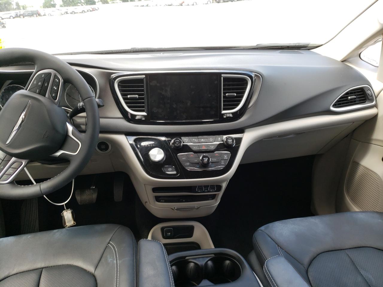 Photo 9 from auction – 2022 CHRYSLER PACIFICA with VIN 2C4RC1BG5NR123899