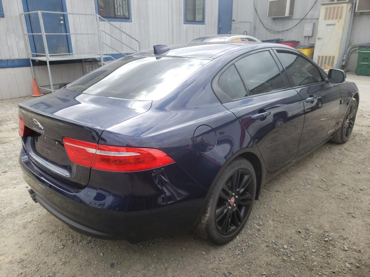 Photo 4 from auction – 2018 JAGUAR XE PRESTIG with VIN SAJAE4FN1JCP37273