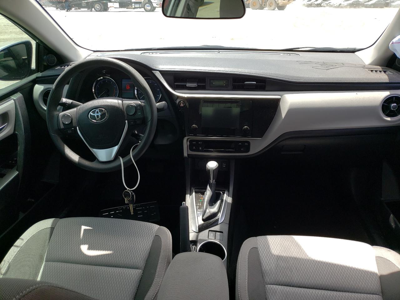 Photo 9 from auction – 2019 TOYOTA COROLLA L with VIN 5YFBURHE0KP921631