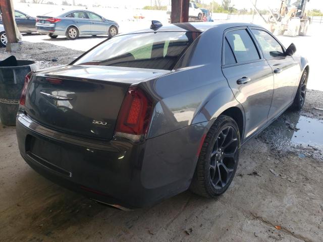 Photo 4 from auction – 2019 CHRYSLER 300 S with VIN 2C3CCABG4KH693940