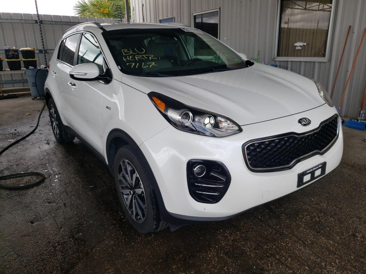 KIA SPORTAGE E 2018 with VIN KNDPNCAC9J7301627 - Photo from auction