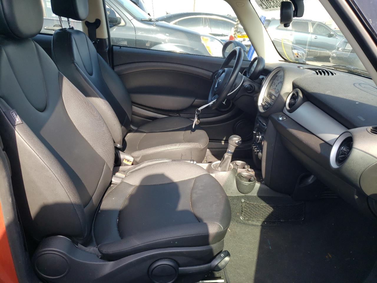 Photo 5 from auction – 2013 MINI COOPER with VIN WMWSU3C54DT684123