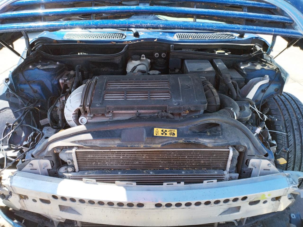 Photo 7 from auction – 2004 MINI COOPER S with VIN WMWRE33434TD78018