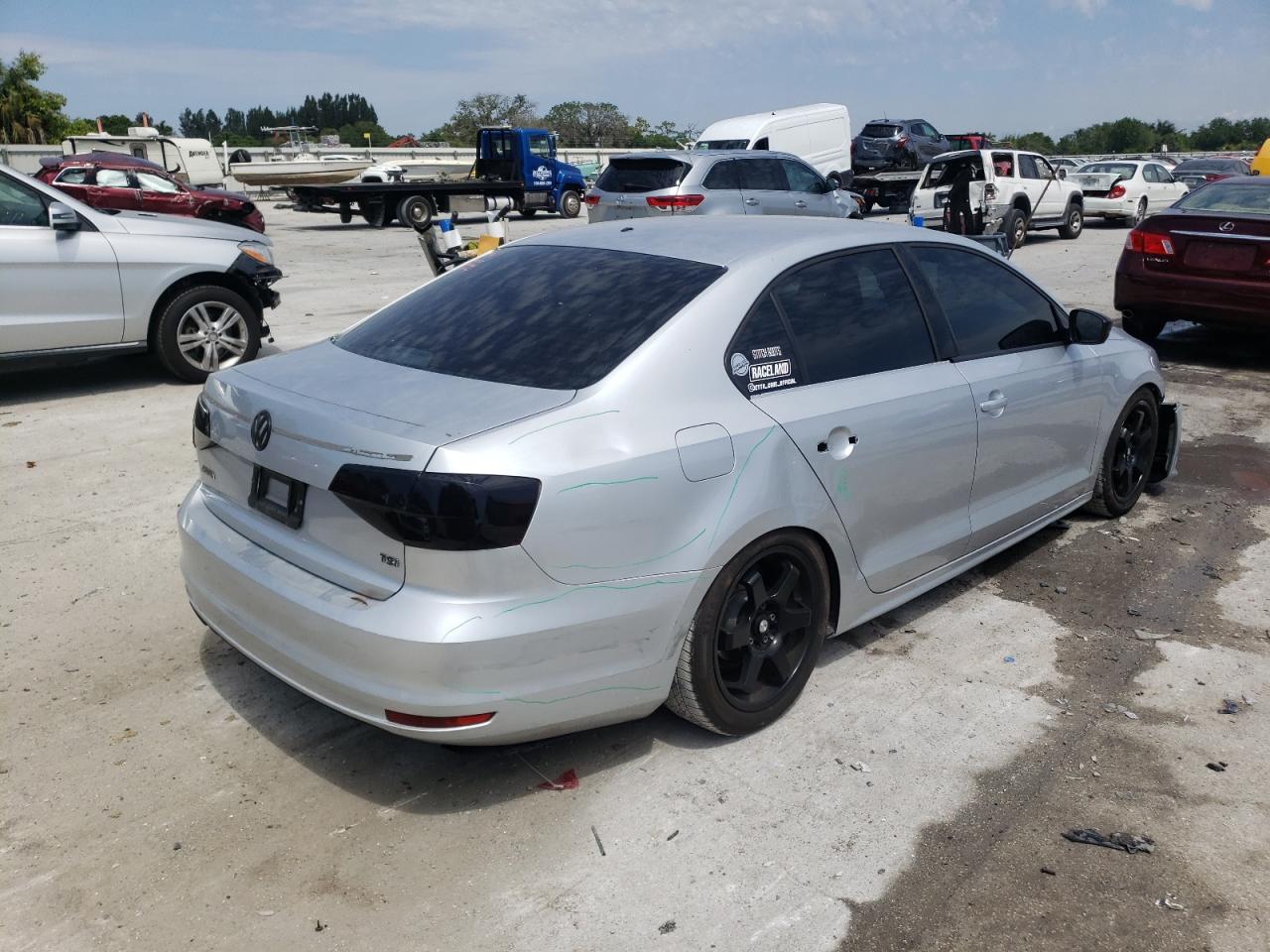 Photo 4 from auction – 2016 VOLKSWAGEN JETTA S with VIN 3VW167AJ4GM280982