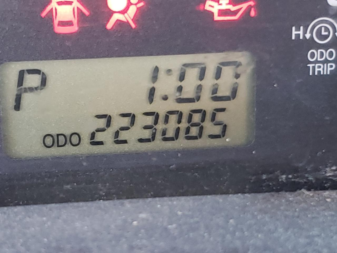 Photo 8 from auction – 2004 TOYOTA SCION XA with VIN JTKKT624040077243