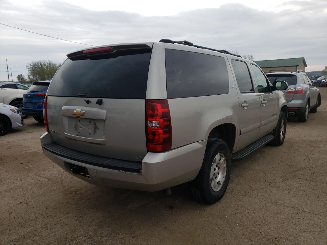 Photo 4 from auction – 2007 CHEVROLET SUBURBAN K with VIN 3GNFK16337G131190