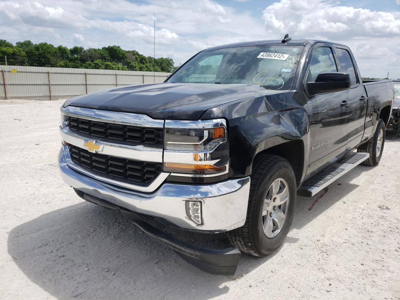 Photo 9 from auction – 2017 CHEVROLET SILVERADO with VIN 1GCRCREC4HZ353970