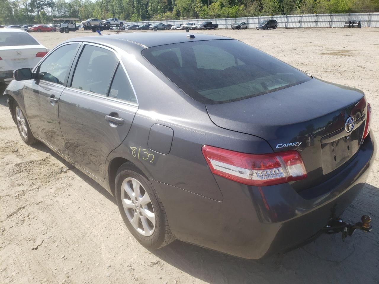 Photo 3 from auction – 2011 TOYOTA CAMRY BASE with VIN 4T1BF3EK1BU637280