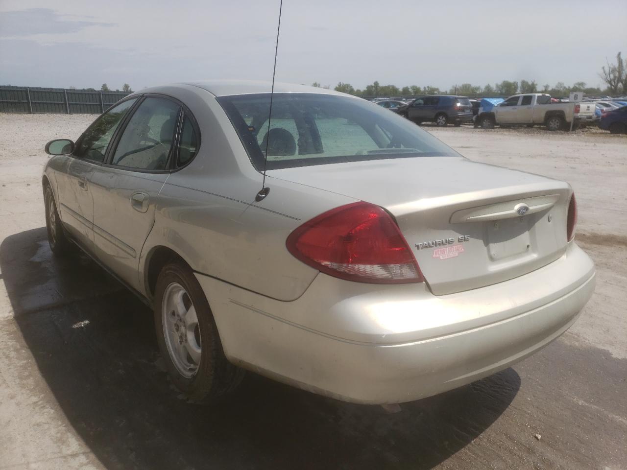 Photo 3 from auction – 2007 FORD TAURUS SE with VIN 1FAFP53U17A143700