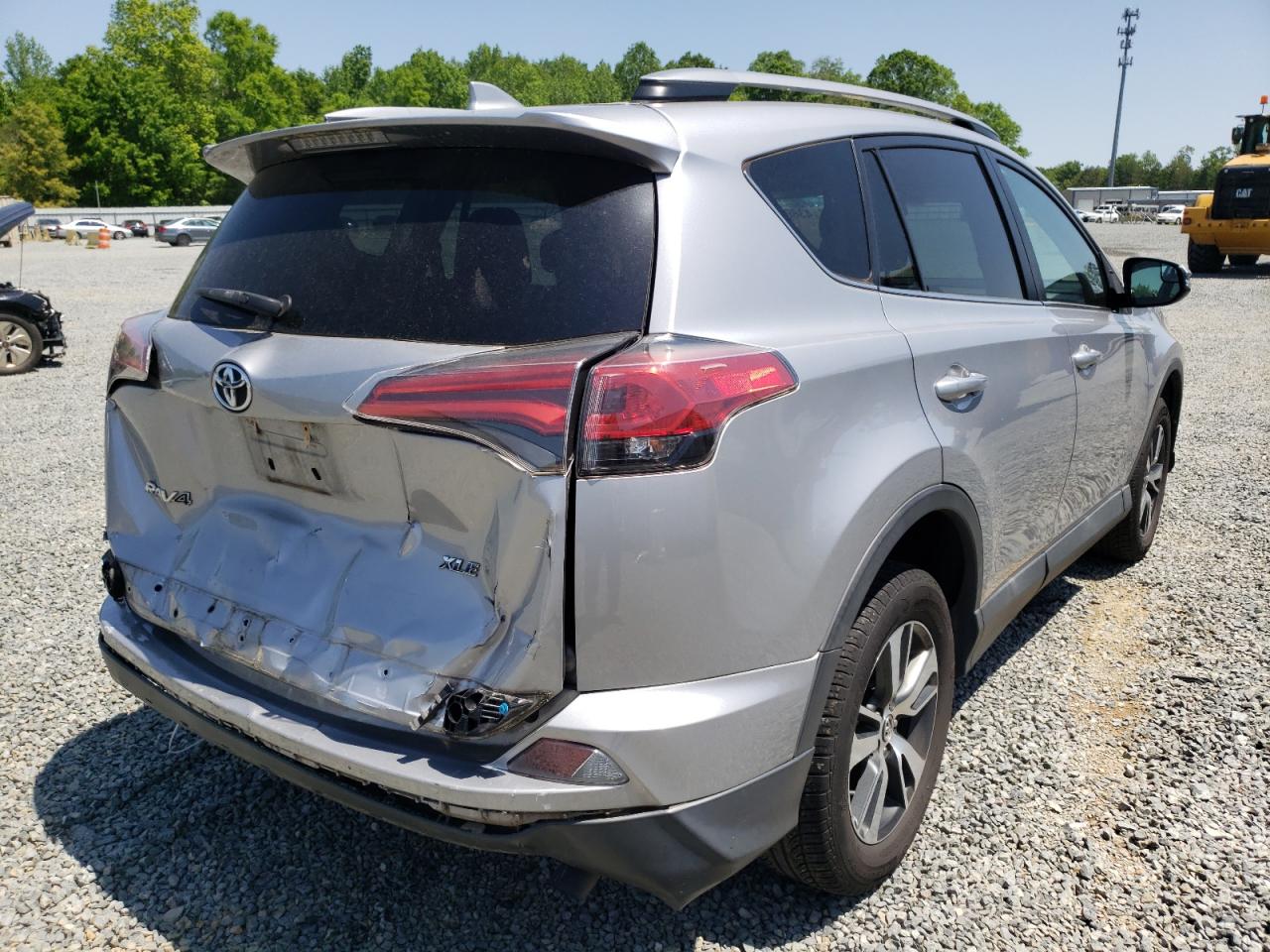 Photo 4 from auction – 2017 TOYOTA RAV4 XLE with VIN 2T3WFREV6HW363489