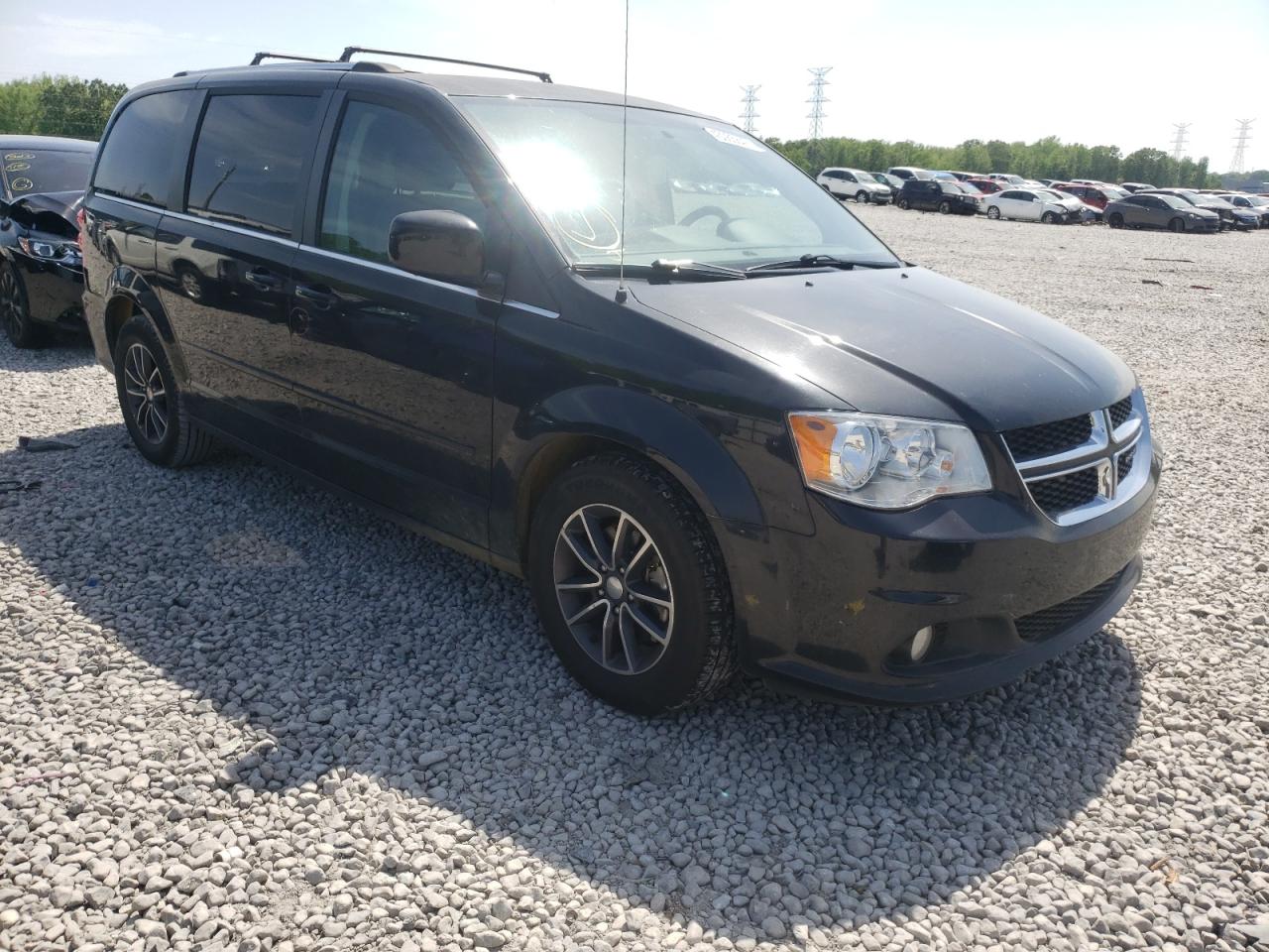DODGE GRAND CARA 2017 with VIN 2C4RDGCG4HR672528 - Photo from auction