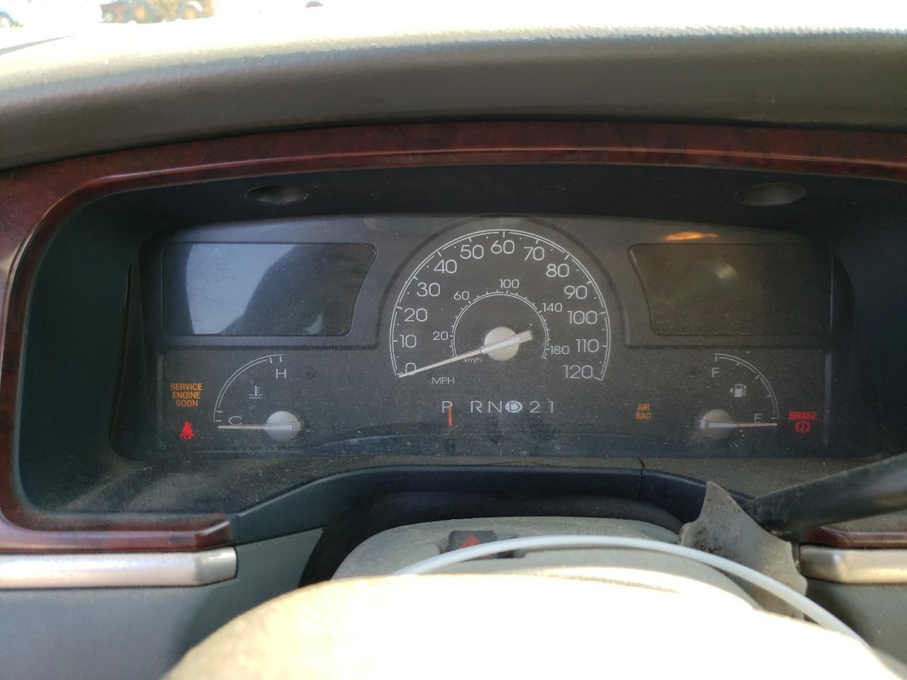 Photo 8 from auction – 2004 LINCOLN TOWN CAR E with VIN 1LNHM81W24Y625883