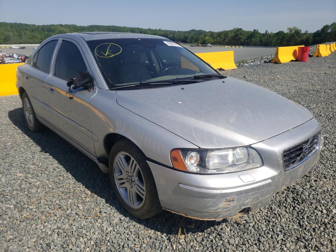 VOLVO S60 2.5T 2007 with VIN YV1RS592172620383 - Photo from auction