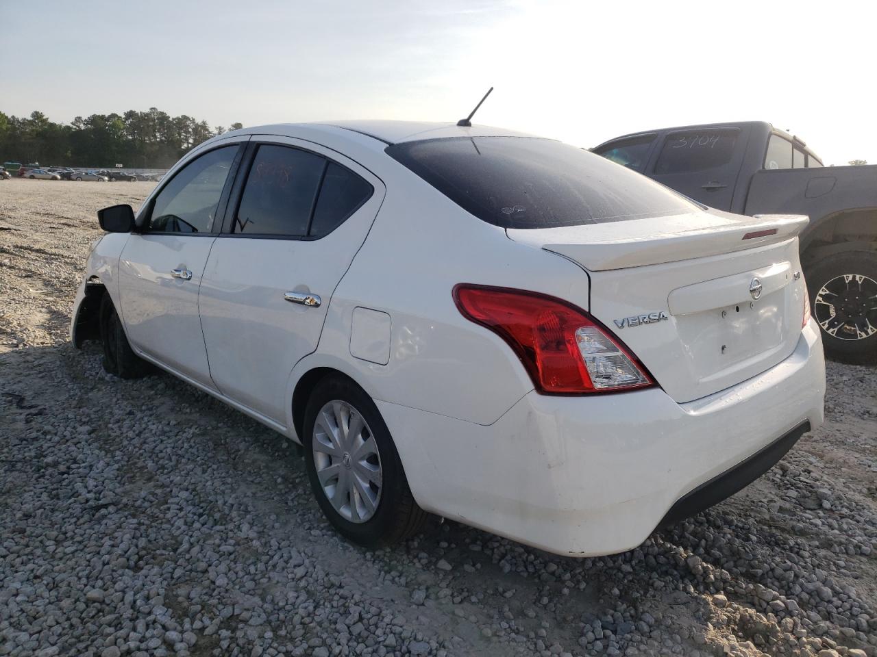 Photo 3 from auction – 2017 NISSAN VERSA S with VIN 3N1CN7AP4HL836091