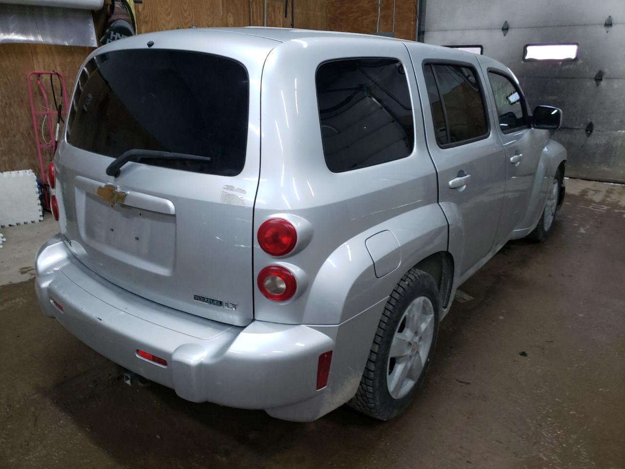 Photo 4 from auction – 2010 CHEVROLET HHR LT with VIN 3GNBABDB4AS574549