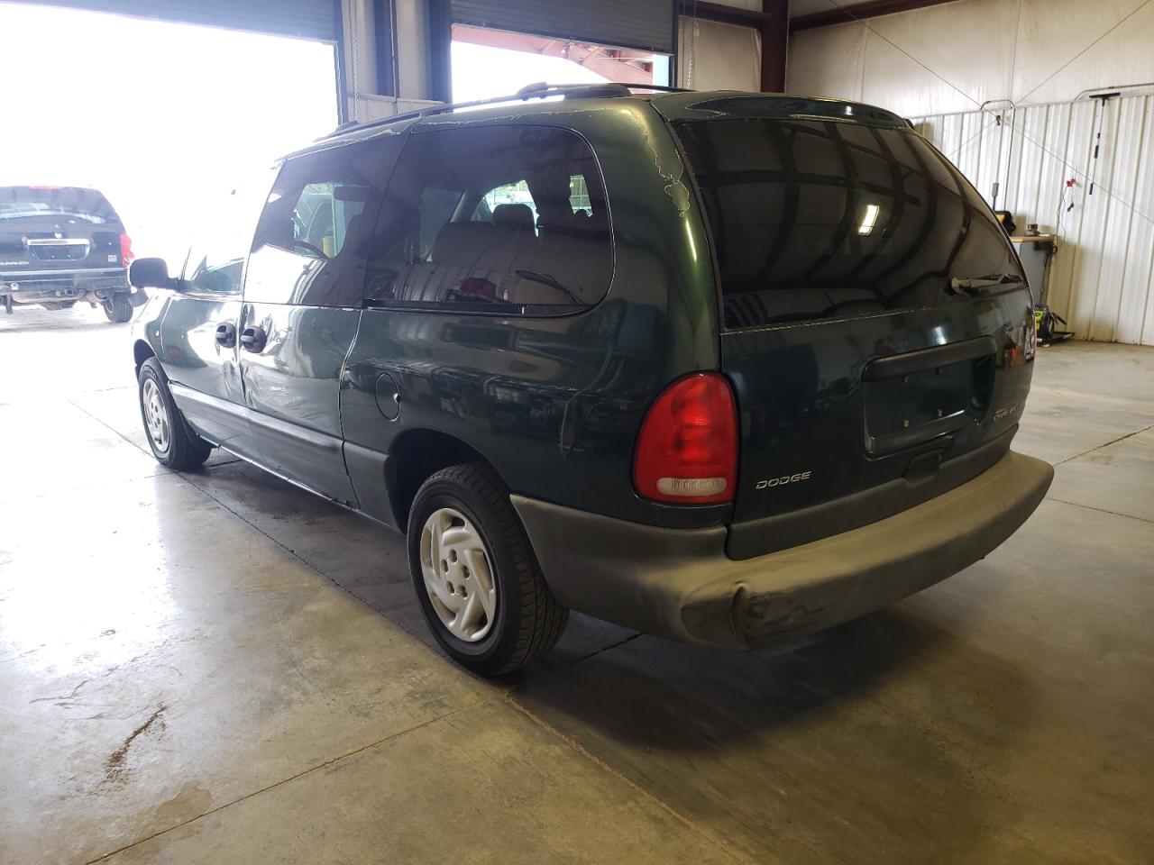 Photo 3 from auction – 1998 DODGE GRAND CARA with VIN 1B4GP44G4WB615136