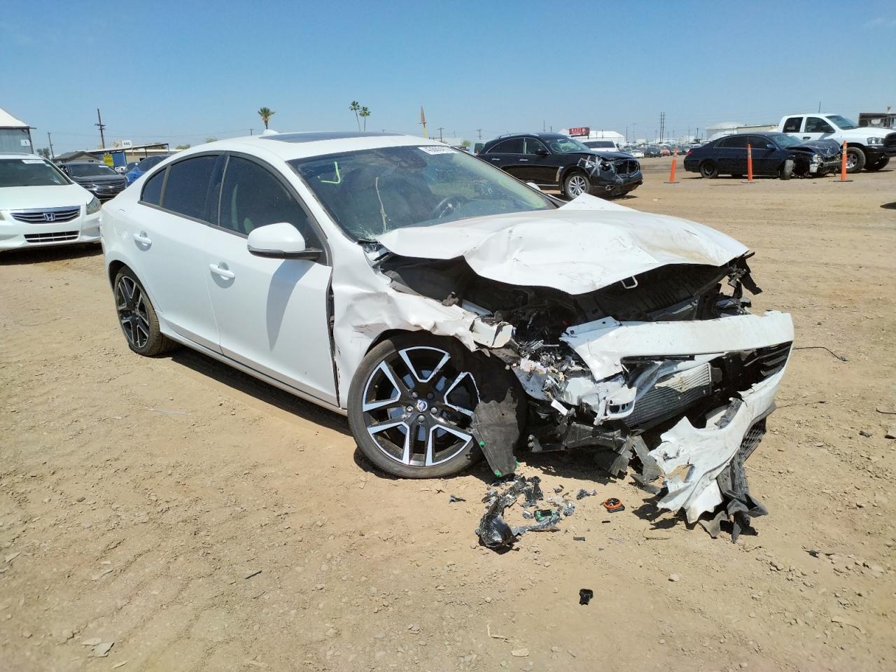 VOLVO S60 DYNAMI 2018 with VIN YV126MFL8J2450463 - Photo from auction
