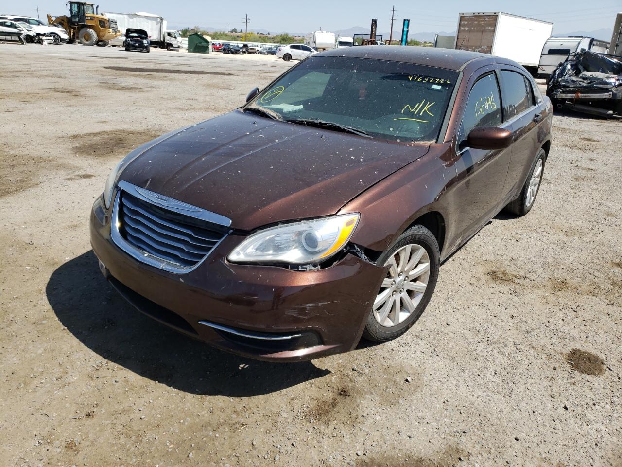 Photo 2 from auction – 2013 CHRYSLER 200 TOURIN with VIN 1C3CCBBB0DN672104