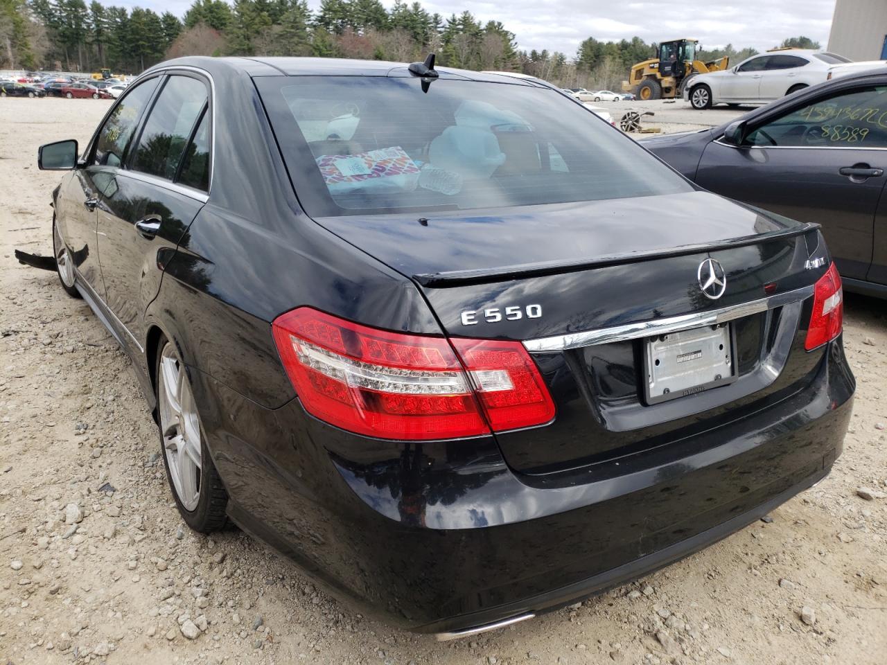Photo 3 from auction – 2011 MERCEDES-BENZ E 550 4MAT with VIN WDDHF9AB7BA469630