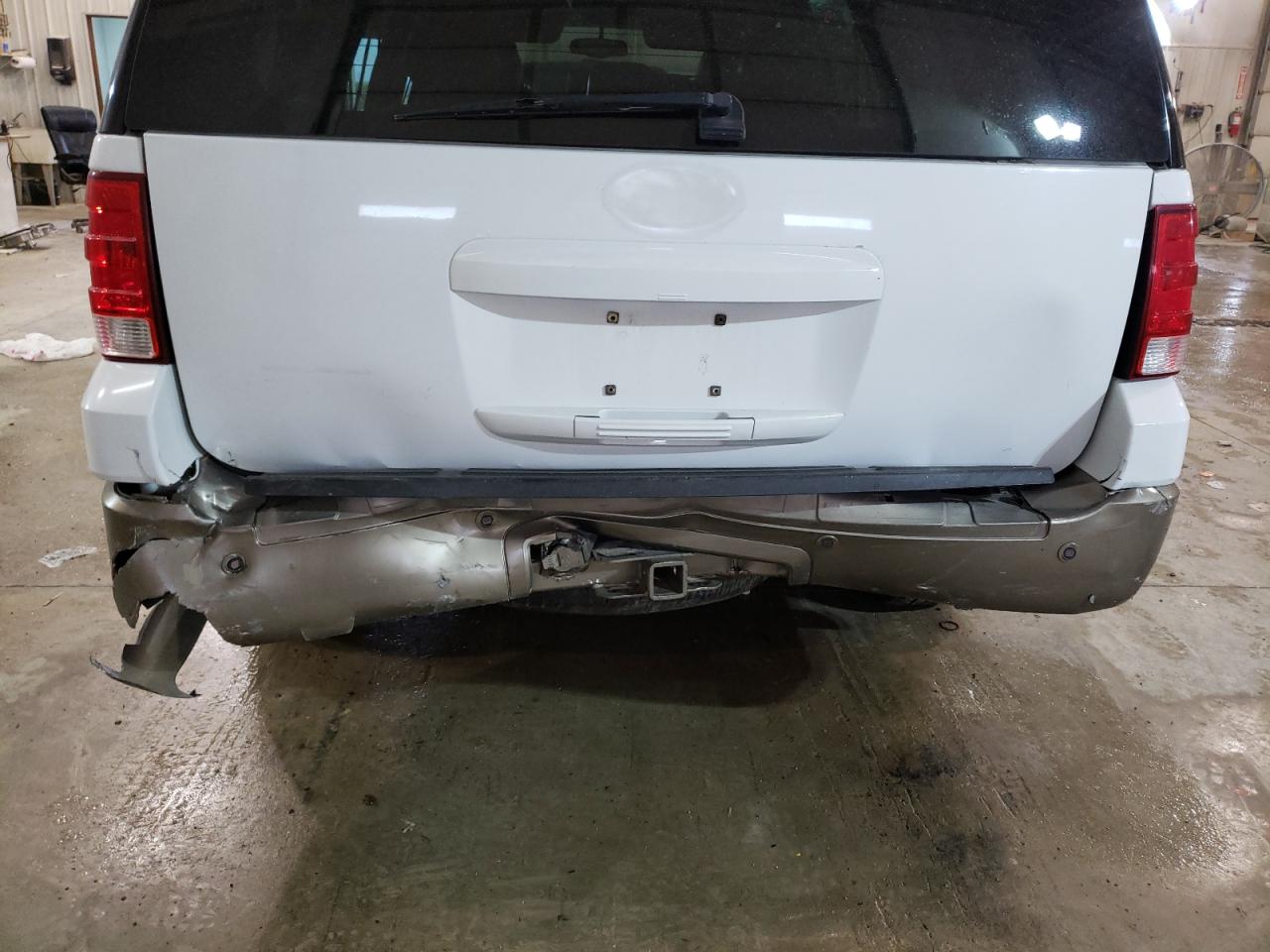 Photo 9 from auction – 2004 FORD EXPEDITION with VIN 1FMFU18L34LB58979