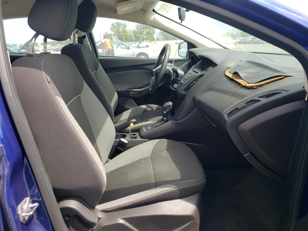 Photo 5 from auction – 2012 FORD FOCUS S with VIN 1FAHP3E28CL433603
