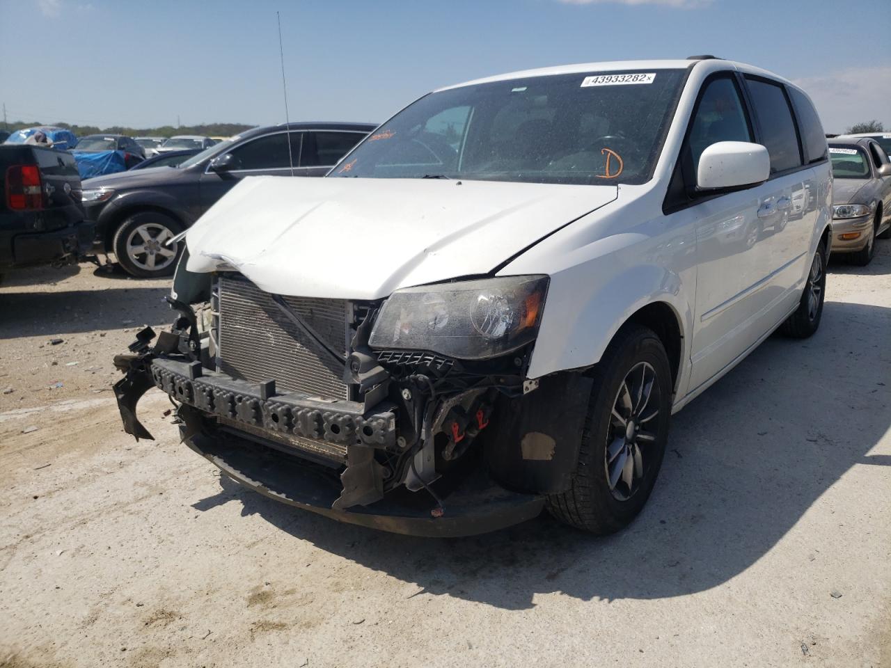 Photo 2 from auction – 2014 DODGE GRAND CARA with VIN 2C4RDGEG9ER385954