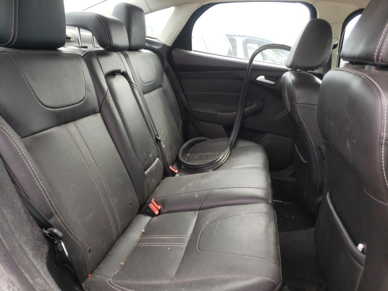 Photo 6 from auction – 2014 FORD FOCUS SE with VIN 1FADP3F28EL241520