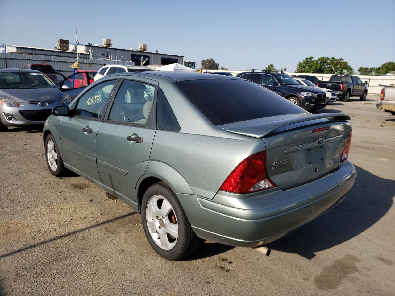 Photo 3 from auction – 2004 FORD FOCUS ZTS with VIN 1FAHP38Z74W130787